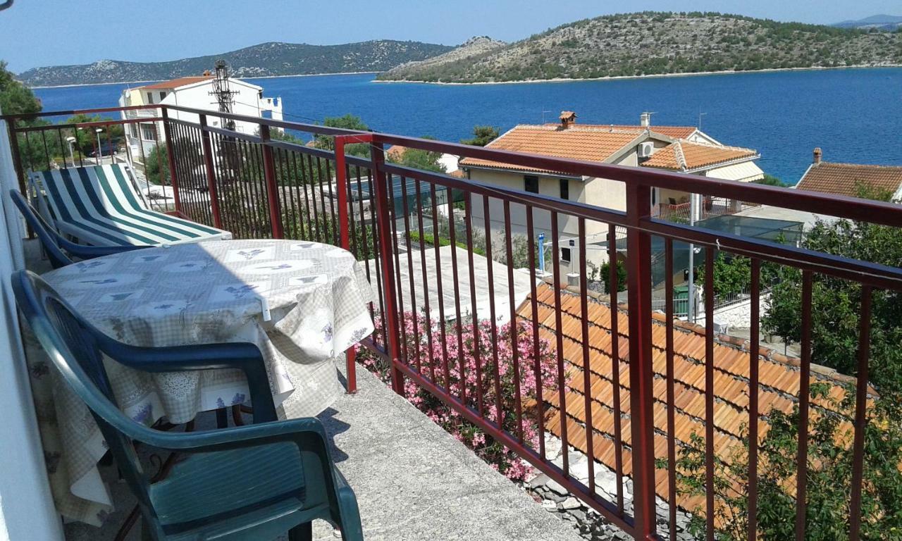 Apartments Sparada Mladen Grebastica Exterior photo